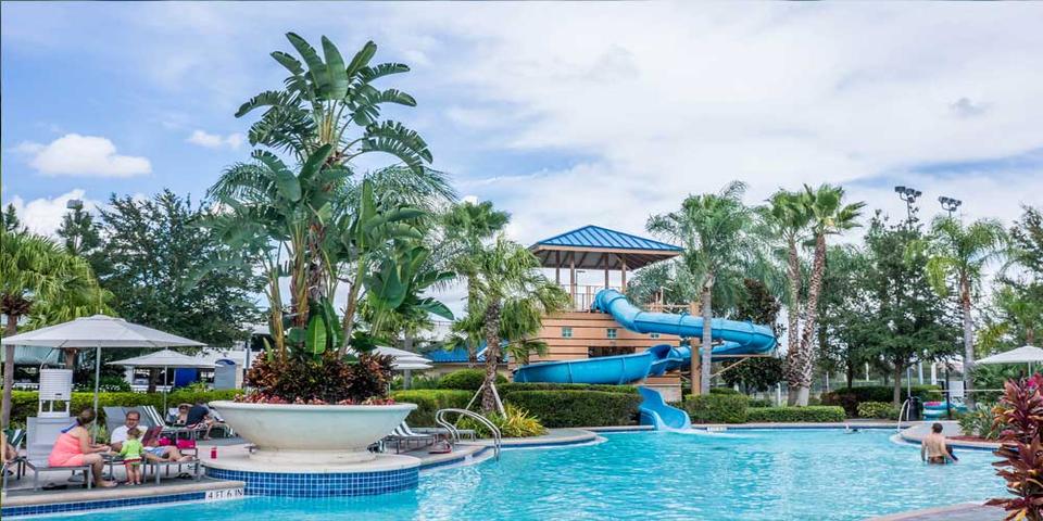 Theme park with Water Park and swimming pool